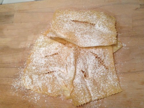 Chiacchiere di carnevale e cartellate pugliesi