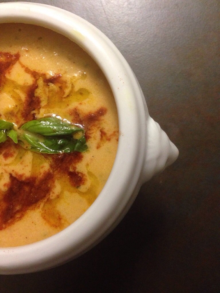 Crema di carote, basilico e paprika
