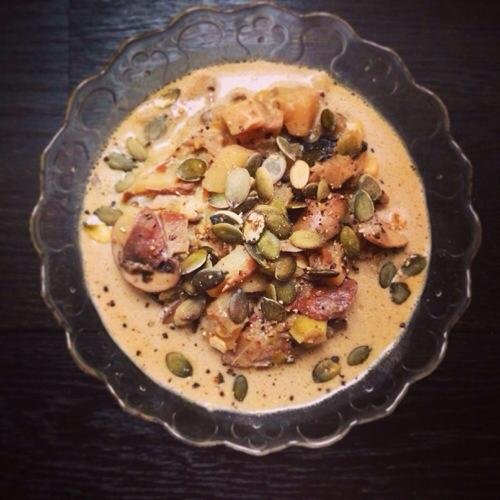 Crema di porri, funghi porcini e prataioli con semi di zucca